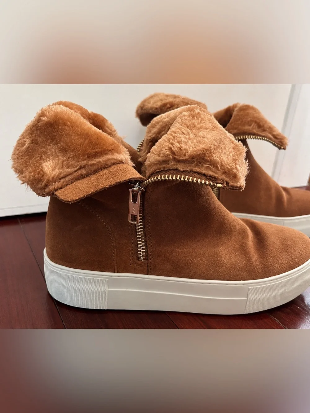 J/Slides NYC Tan Suede Leather Faux Fur Platform Sneaker Boots 6.5